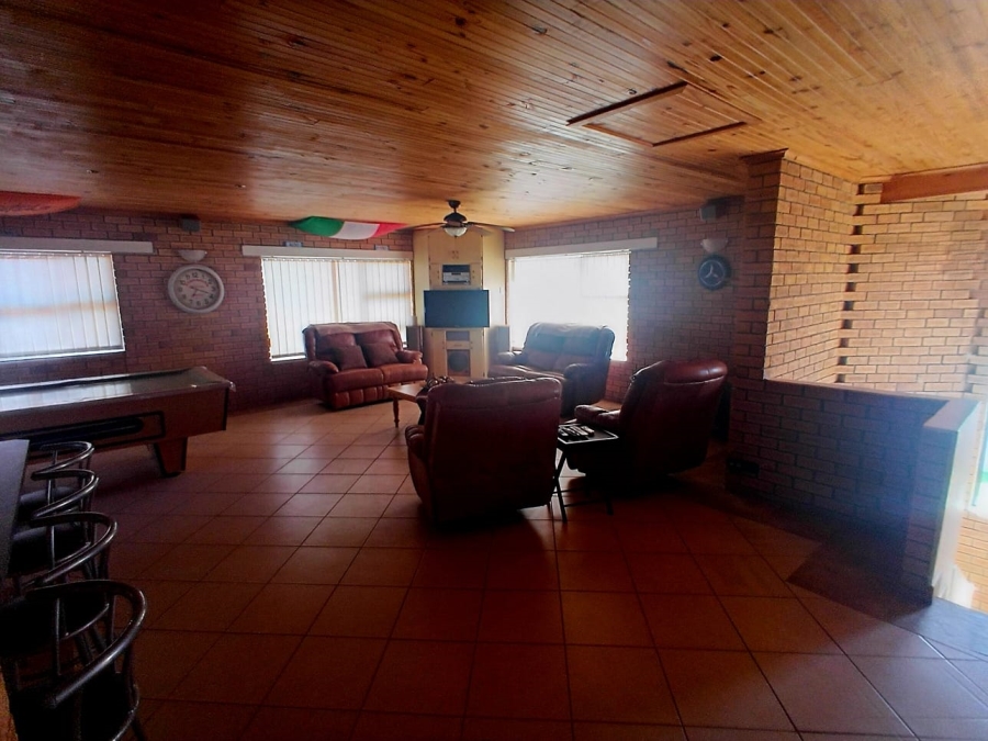 To Let 3 Bedroom Property for Rent in Dana Bay Western Cape
